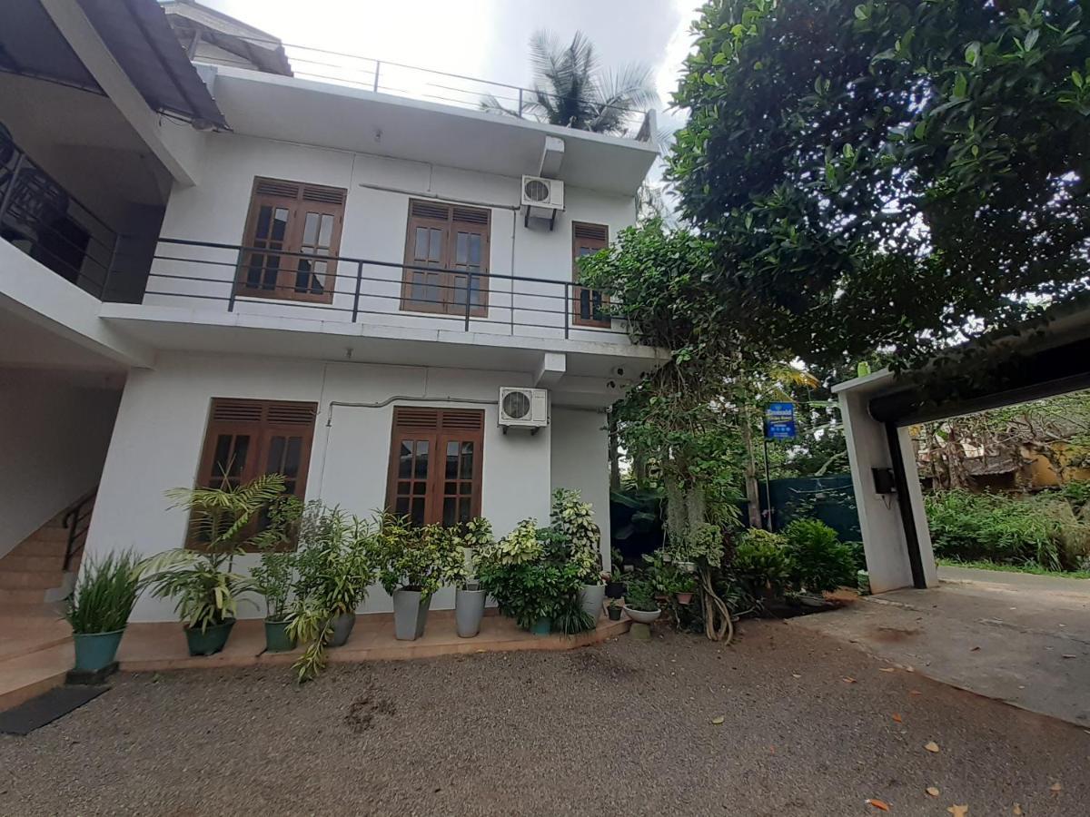 Emarald Holiday Homes Anuradhapura Luaran gambar