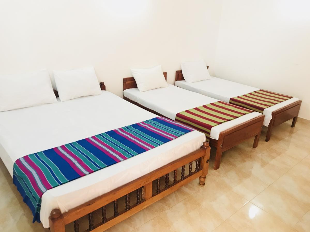 Emarald Holiday Homes Anuradhapura Bilik gambar